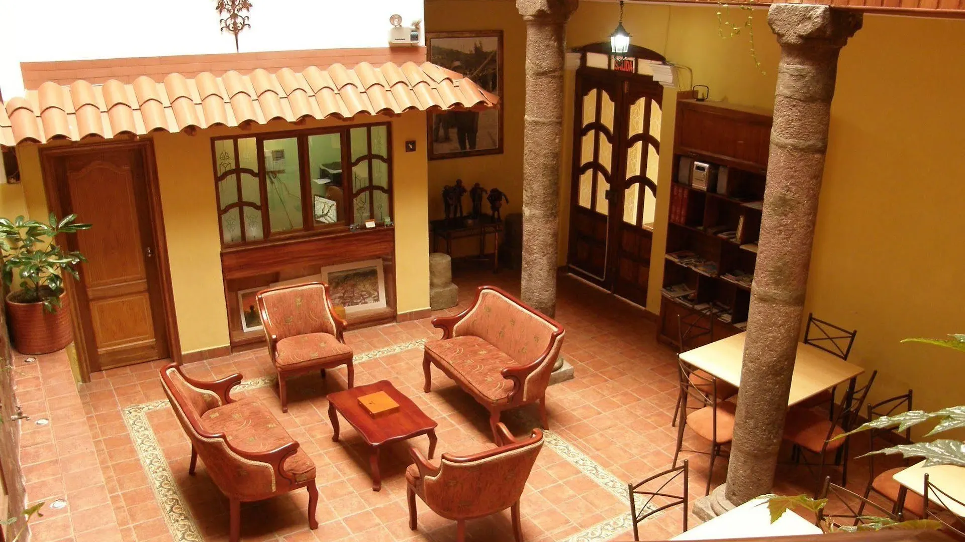 Hostel Mia Leticia B&B Quito Ecuador