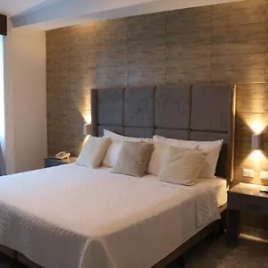 Presidente Internacional 3*, Guayaquil Ecuador